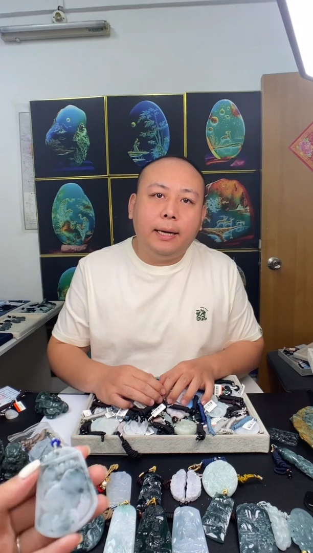 颈饰未镶嵌翡翠多样性发其一
