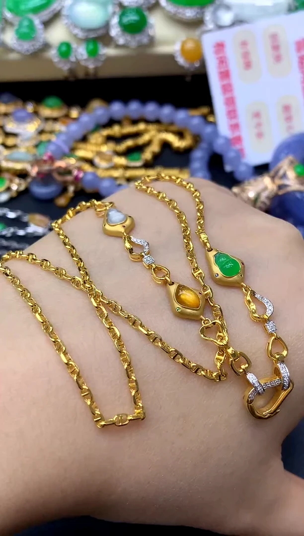 颈饰18K金镶嵌翡翠368-中国好珍宝