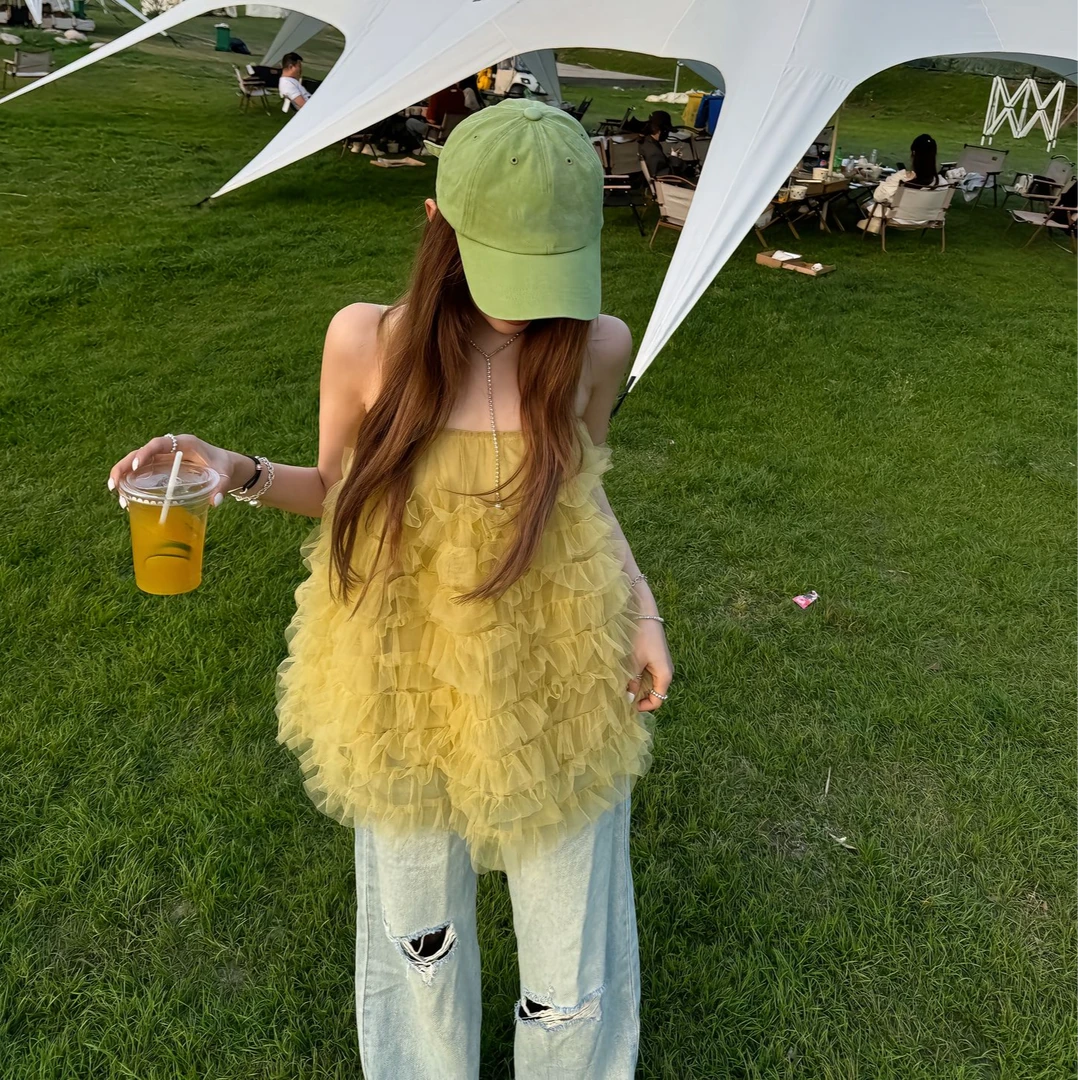 韩系气质女神2025夏季新款ins性感宽松吊带上衣配破洞牛仔裤套装