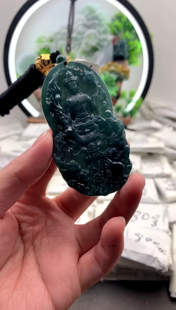 【闪购商品】翡翠颈饰未镶嵌虚空藏