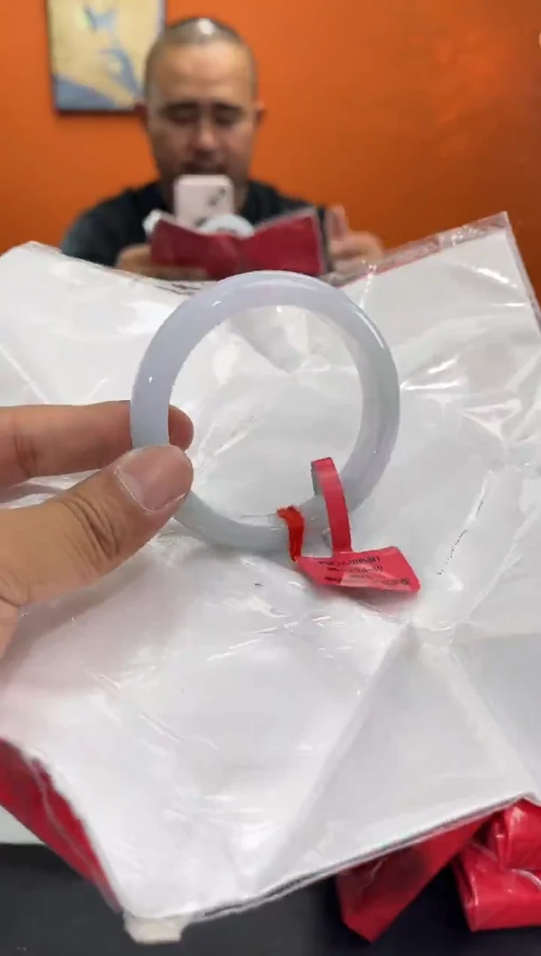 未镶嵌手镯翡翠4