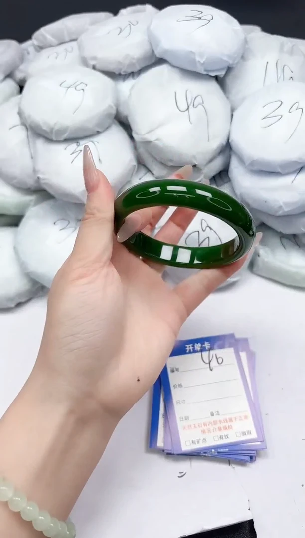 未镶嵌手镯石英质玉40/64