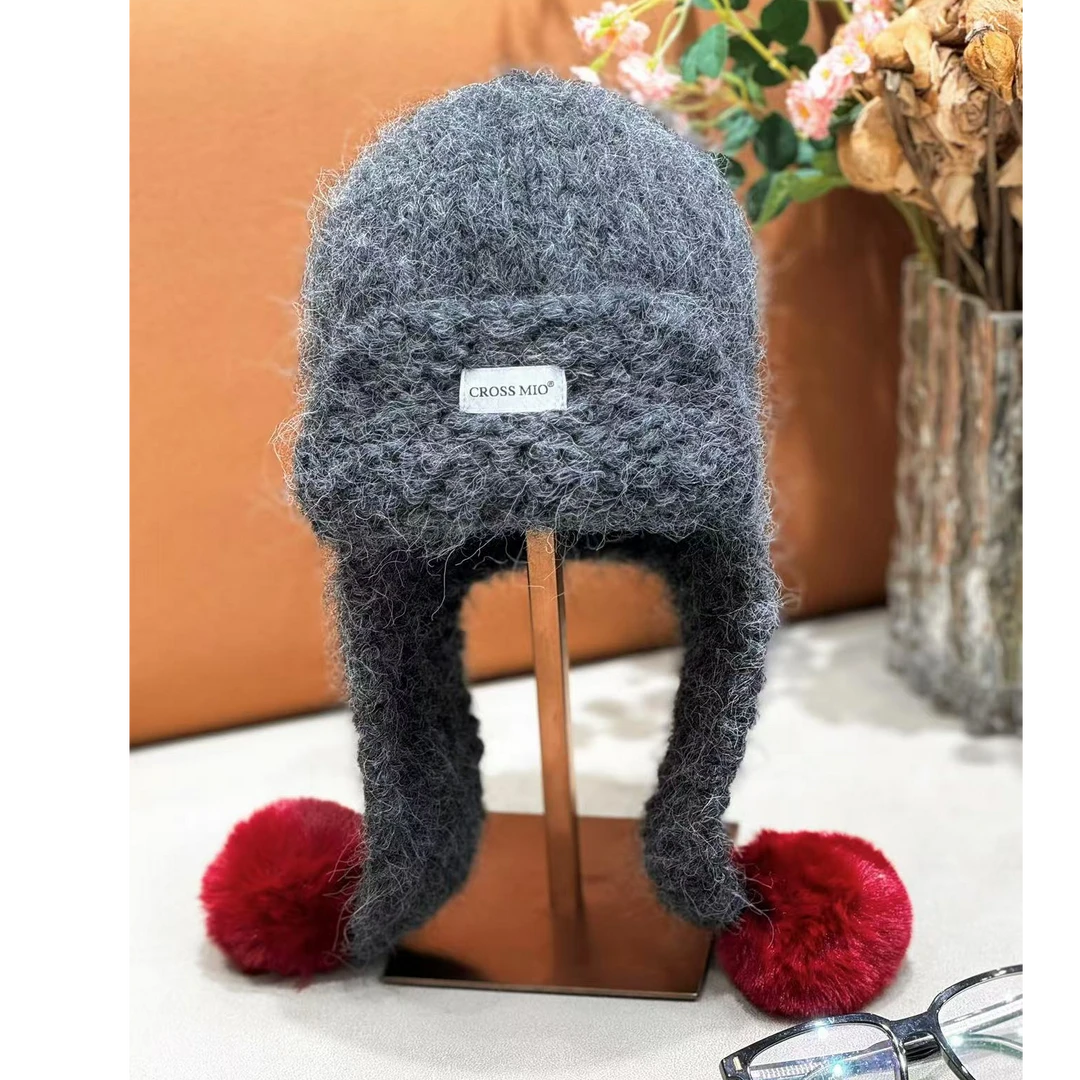 [68岁小姐姐]韩系冬季撞色毛球保暖护耳百搭针织雷锋帽D24QY 0032