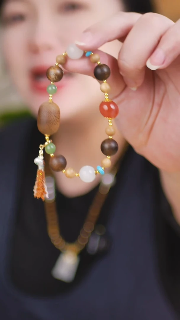 玛瑙/玉髓手串未镶嵌（星系白奇楠单圈）