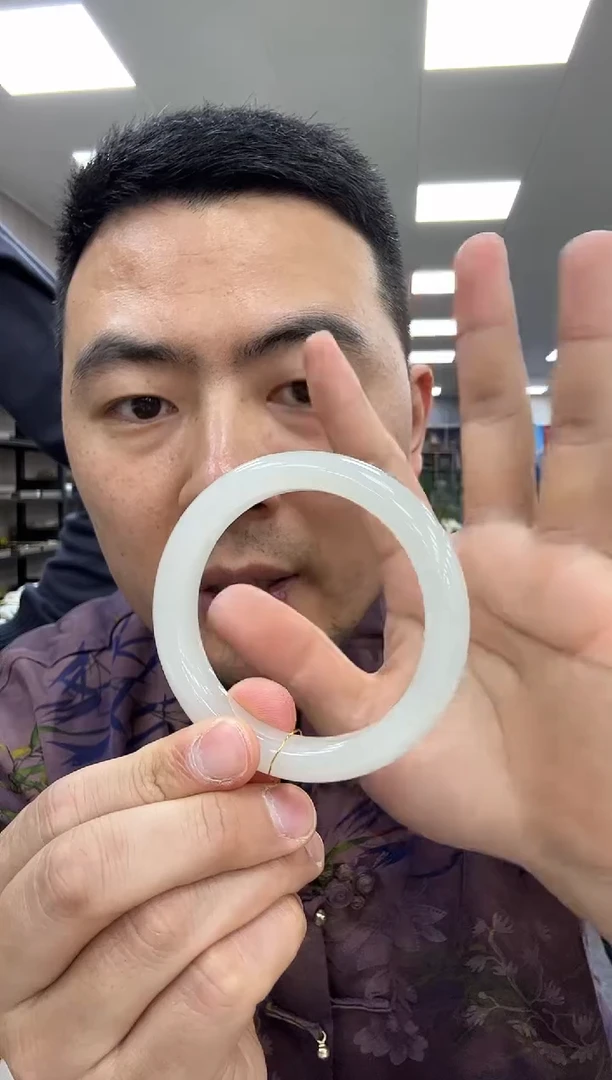 【闪购商品】和田玉手镯未镶嵌58  168