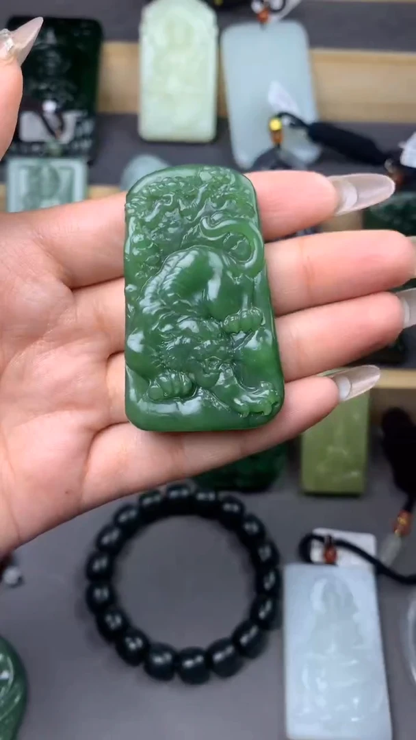 【闪购商品】定制和田玉挂件拍一发一不退不换