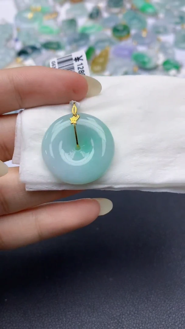 颈饰18K金镶嵌翡翠天然缅甸a货翡翠百元以上9元证书费自理