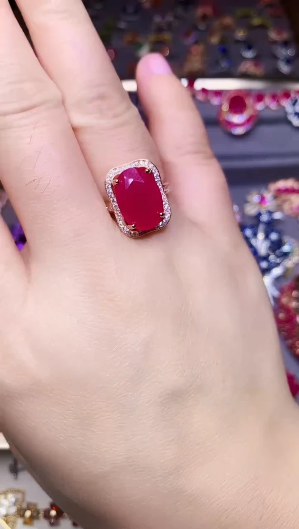 银S925镶嵌戒指红宝石....