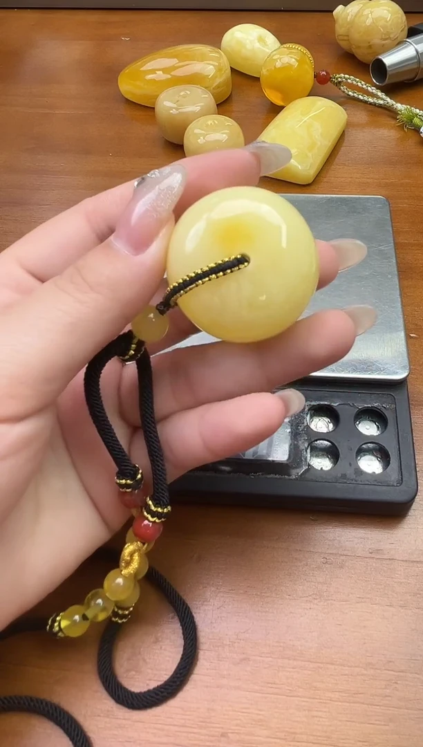 裸石琥珀未镶嵌琥珀蜜蜡吊坠