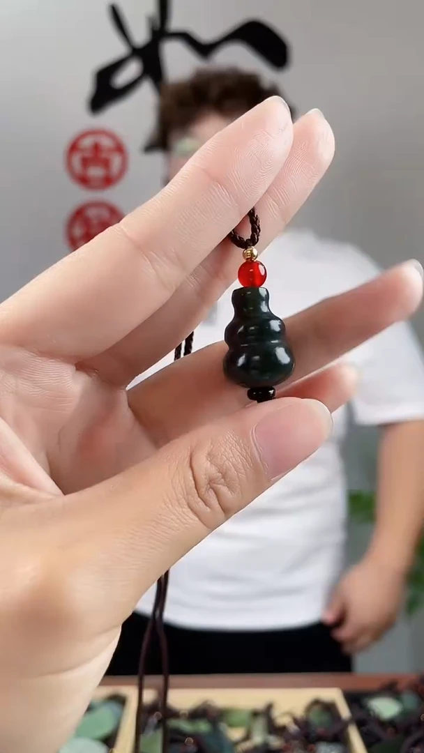 和田玉未镶嵌颈饰拍一发一，多样性发货