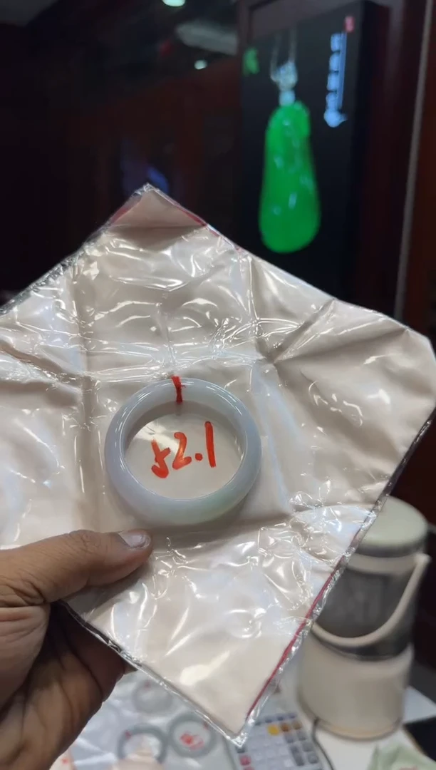 未镶嵌手镯翡翠手镯