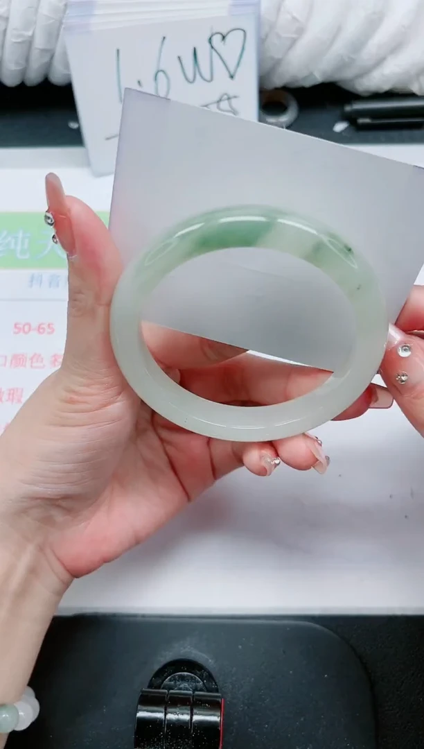 【闪购商品】石英质玉手镯未镶嵌427