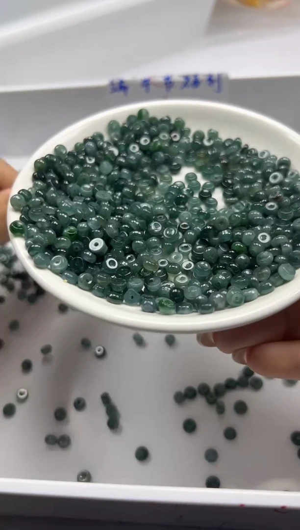 翡翠未镶嵌颈饰x1357翡翠老蓝水算盘5*3mm30颗
