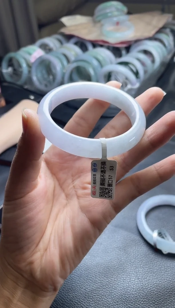未镶嵌手镯翡翠正圈57圈口，09