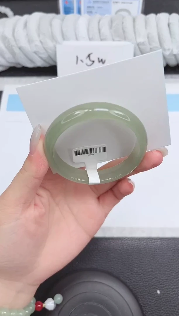 未镶嵌手镯石英质玉266-55.8