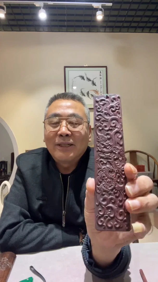 檀香紫檀（小叶紫檀）精品木雕精工细作