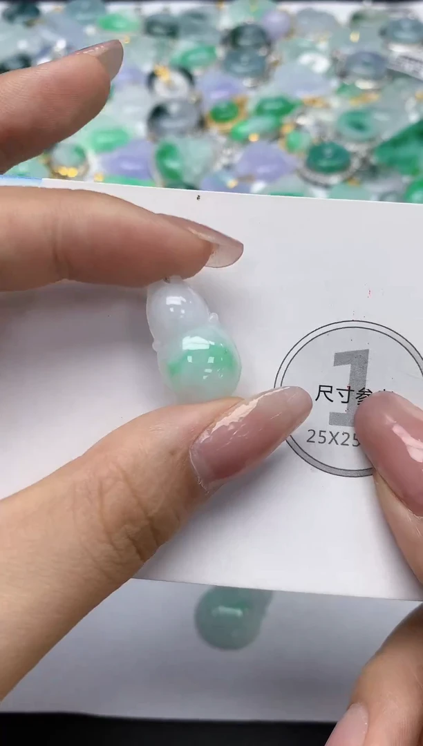 颈饰未镶嵌翡翠天然缅甸a货翡翠百元以上九元证书费自理