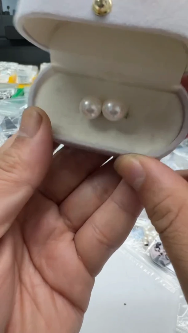 【闪购商品】淡水珍珠耳钉银S925镶嵌10-11mm