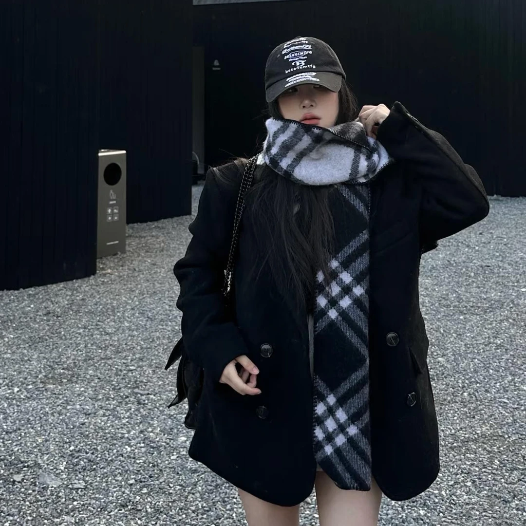 新款秋冬感仿羊绒围巾披肩围脖女冬季美拉德风爆款黑色百搭围巾