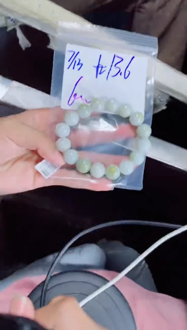 定制翡翠未镶嵌阿*珠串