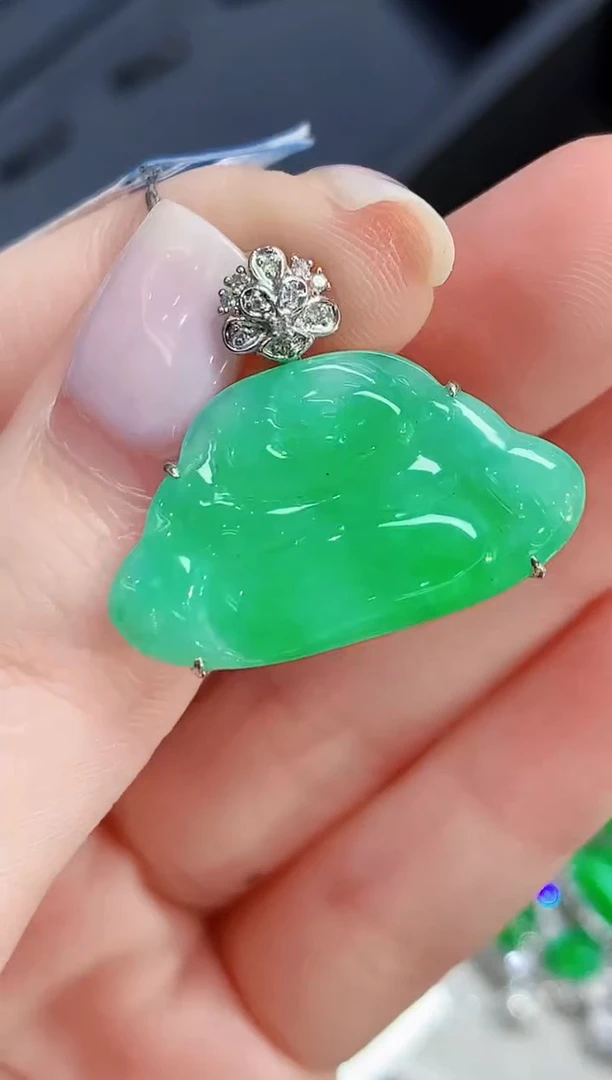 吊坠(不含链)18K金镶嵌翡翠L0271多样性发其一