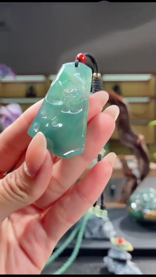 吊坠(不含链)未镶嵌翡翠花牌