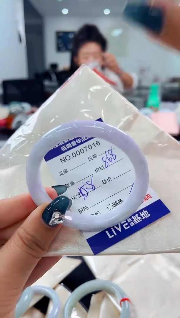翡翠手镯未镶嵌天然缅甸A货翡翠