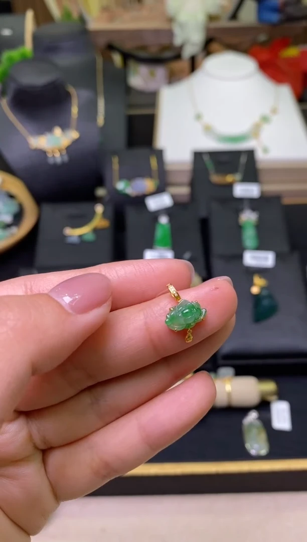 【闪购商品】翡翠颈饰18K金镶嵌净货18039