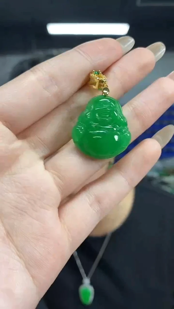 颈饰未镶嵌翡翠多样性发其一颜色微差