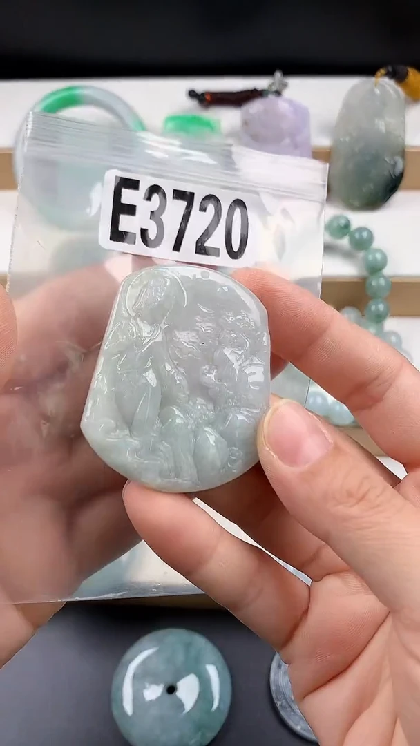 颈饰未镶嵌翡翠天然翡翠吊坠挂件