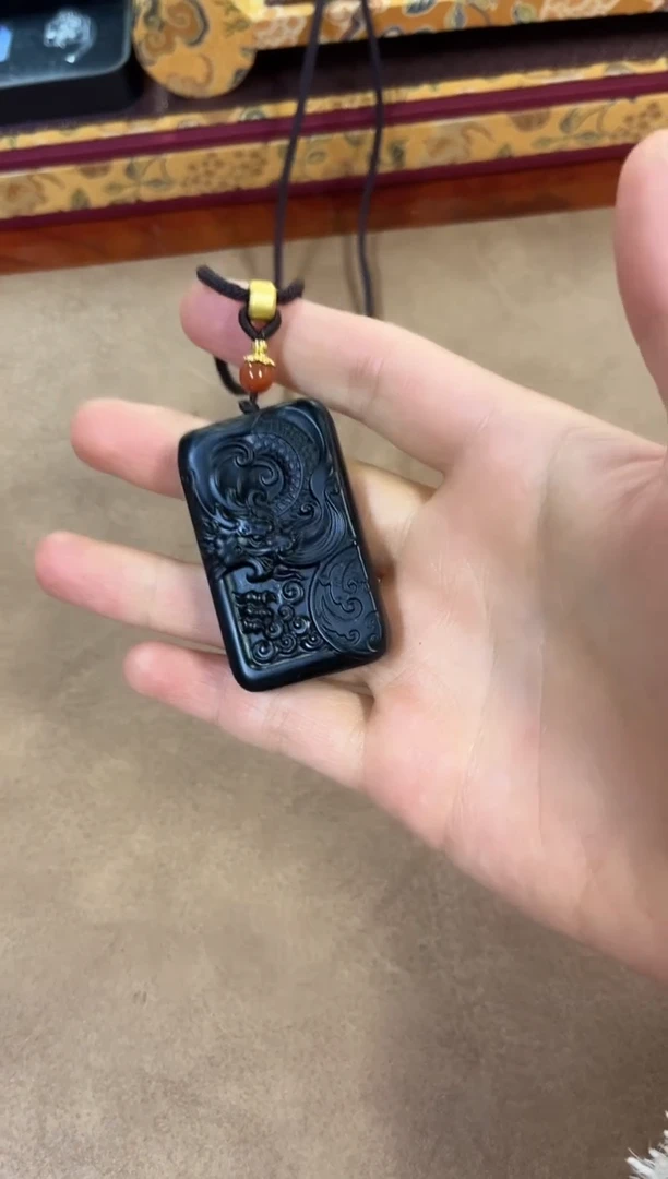 颈饰未镶嵌和田玉和田玉挂牌M301 小龙牌