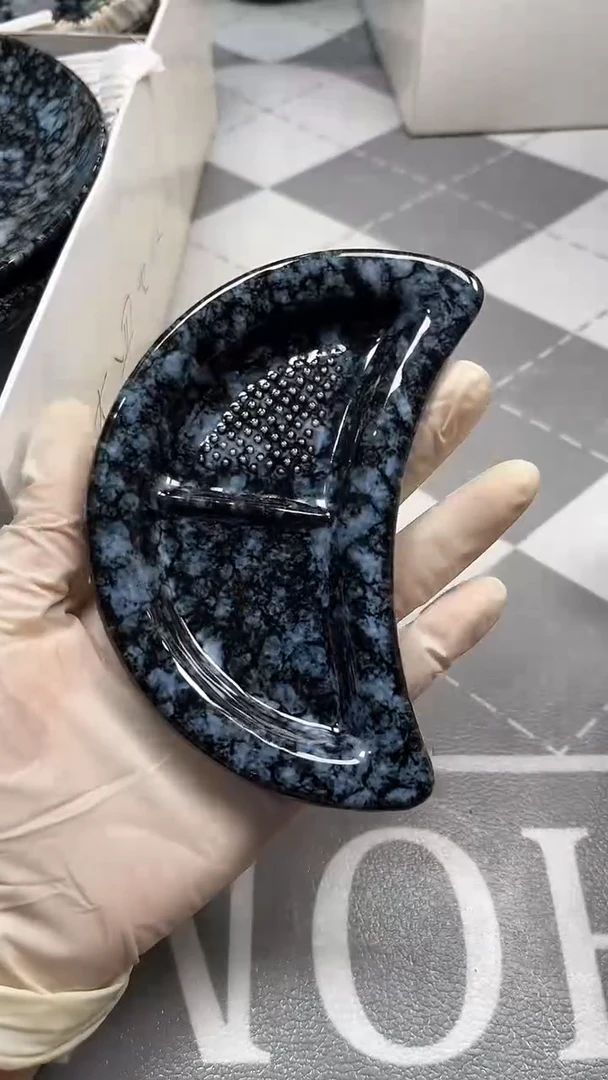 瓷片陶瓷如图所示周边