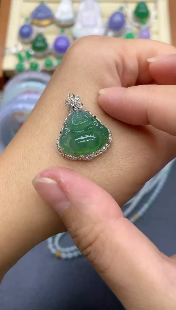 颈饰18K金镶嵌翡翠527-中国好珍宝