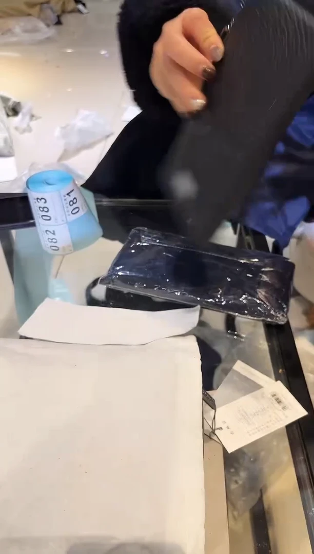 头层牛皮081品牌男包清货中（不要卡单，理性消费）