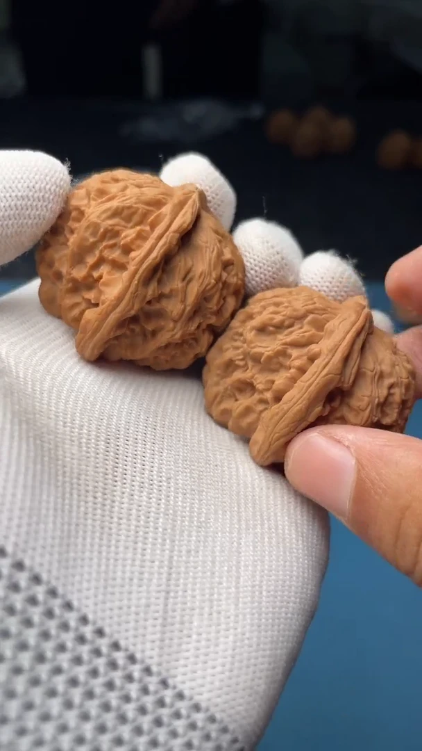 桃核把件a188  白狮子 40尺