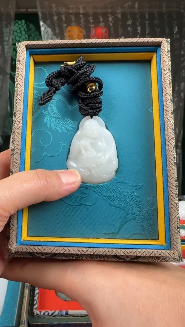 未镶嵌和田玉挂件弥勒