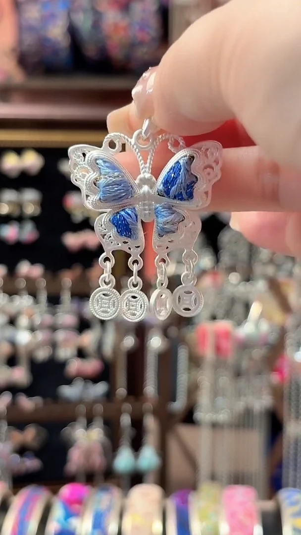 织绣 云织谣民族风精美饰品   402