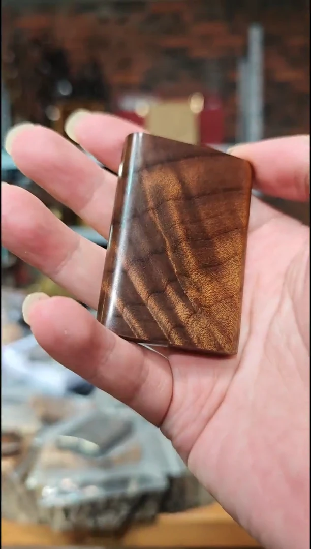 金丝楠无事牌手把件