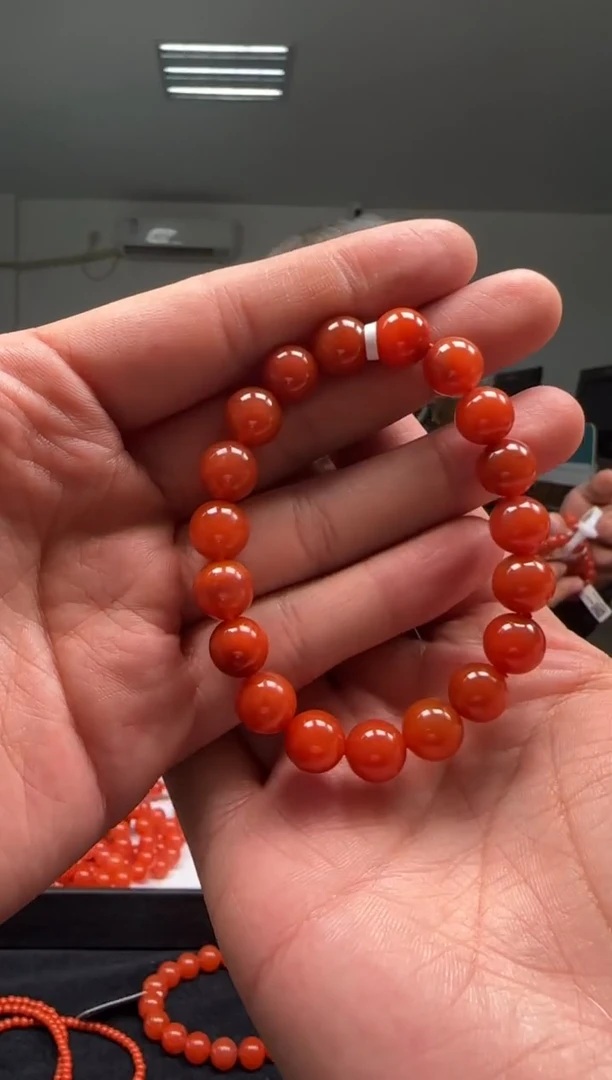 【闪购商品】南红玛瑙10mm保山手串圆珠未镶嵌多样性发一件