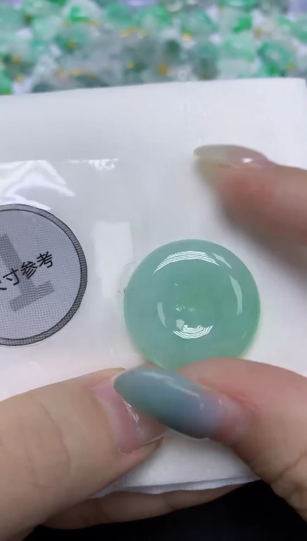 翡翠未镶嵌颈饰天然缅甸翡翠A货百元以上9元证书费自理