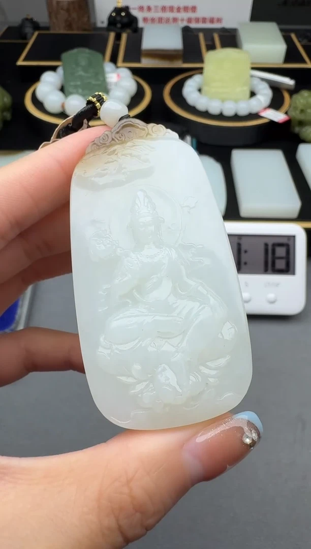 颈饰未镶嵌和田玉3
