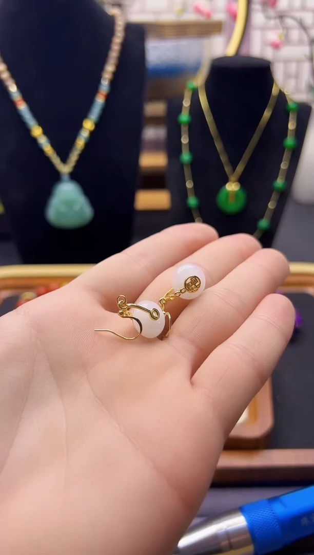 【闪购商品】和田玉耳饰14K金镶嵌E399