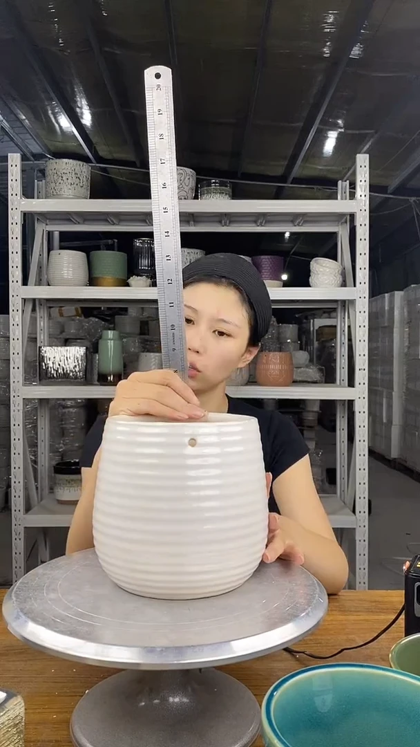 默认打孔陶瓷花盆宽高15-16