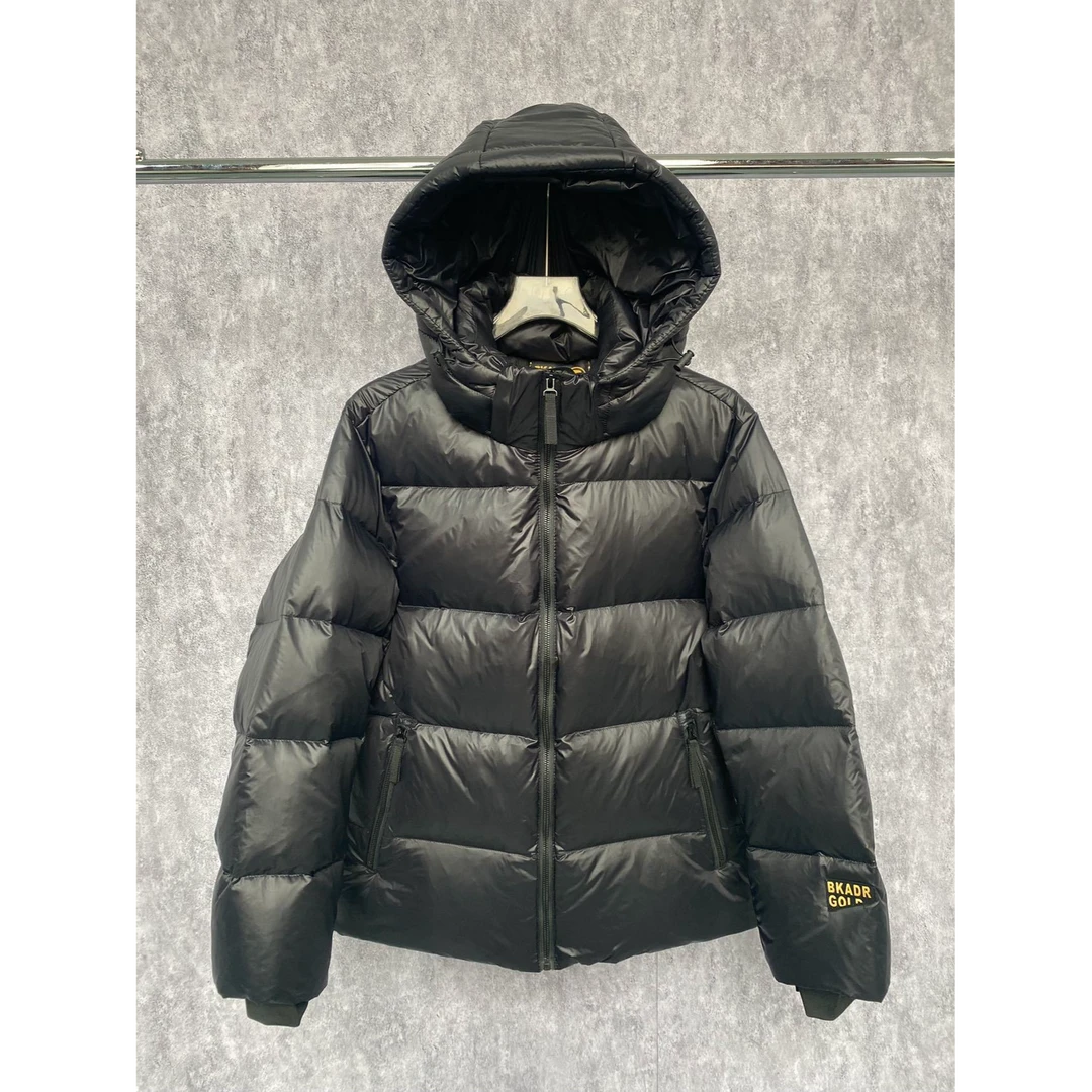 黑金男女同款时尚休闲百搭洋气保暖羽绒服