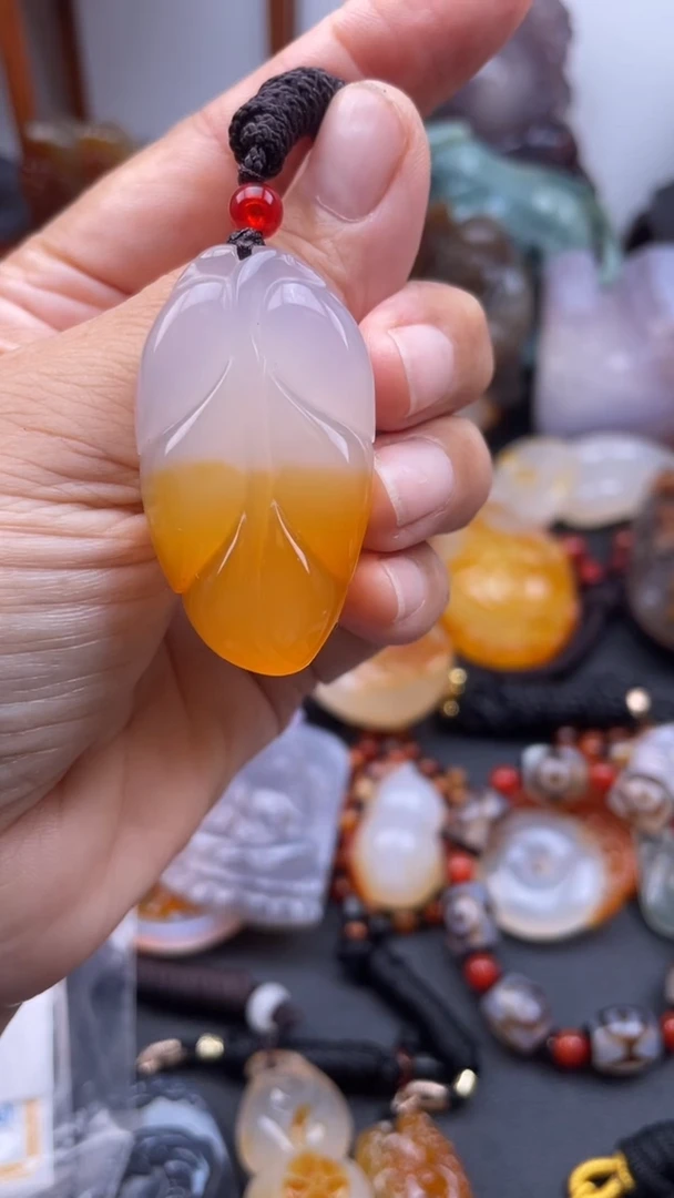 玛瑙/玉髓颈饰未镶嵌AA