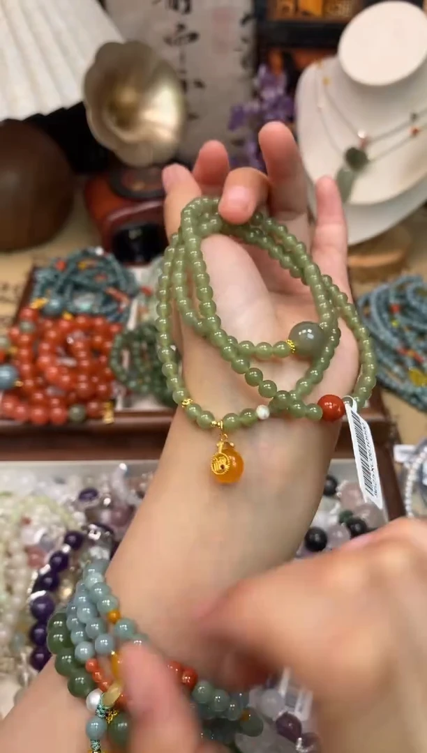 手饰和田玉未镶嵌306