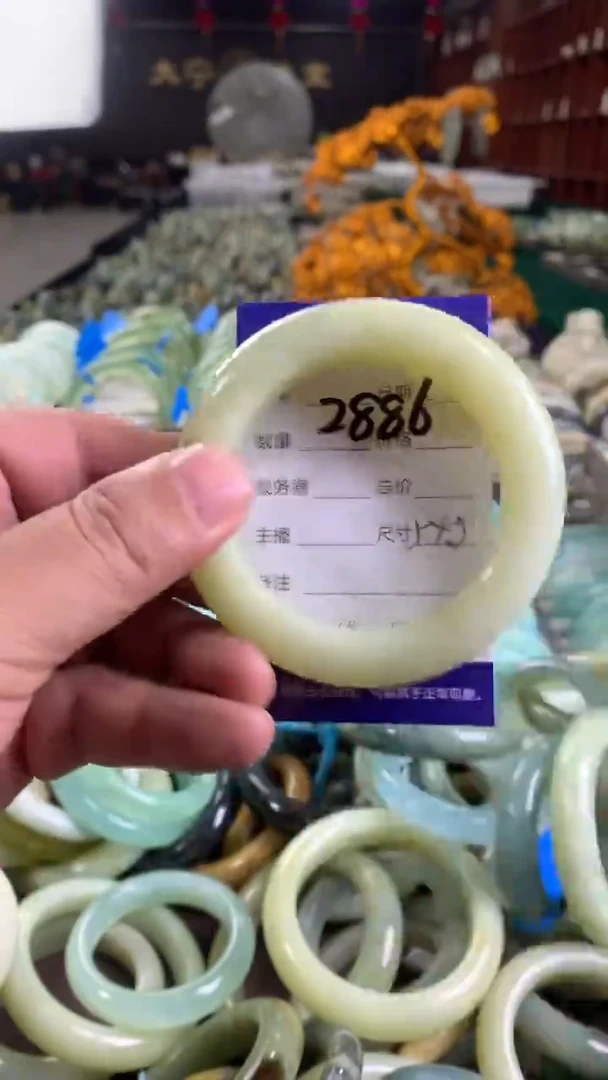 未镶嵌蛇纹石玉手镯2886