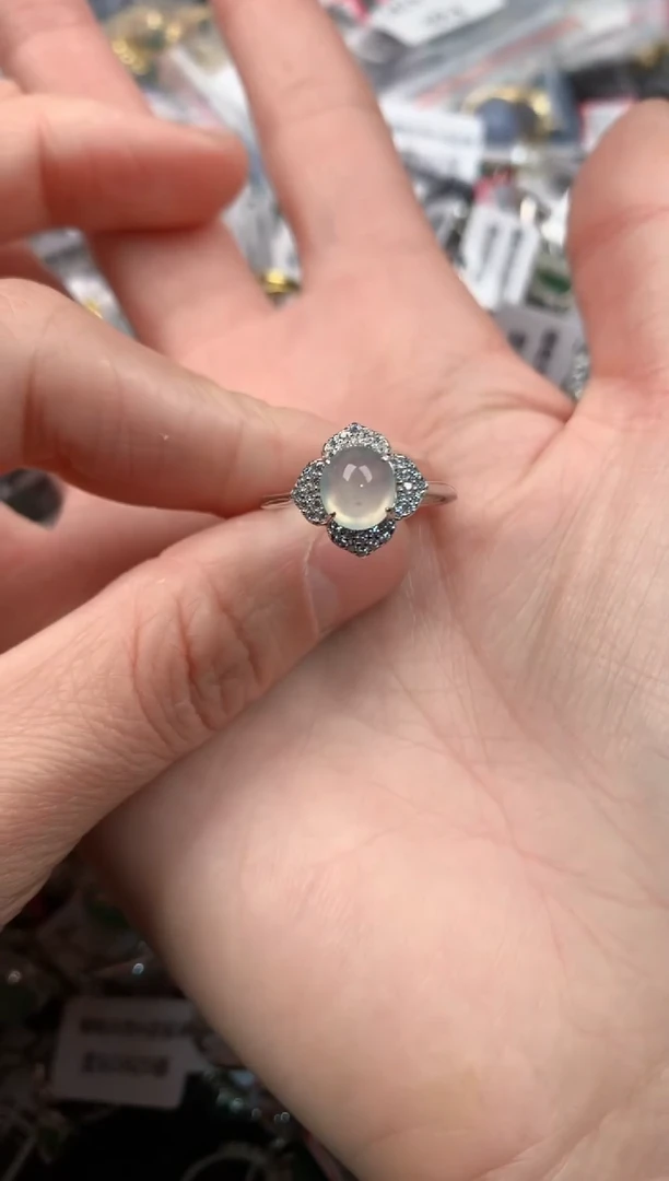 银S925镶嵌戒指翡翠1         3