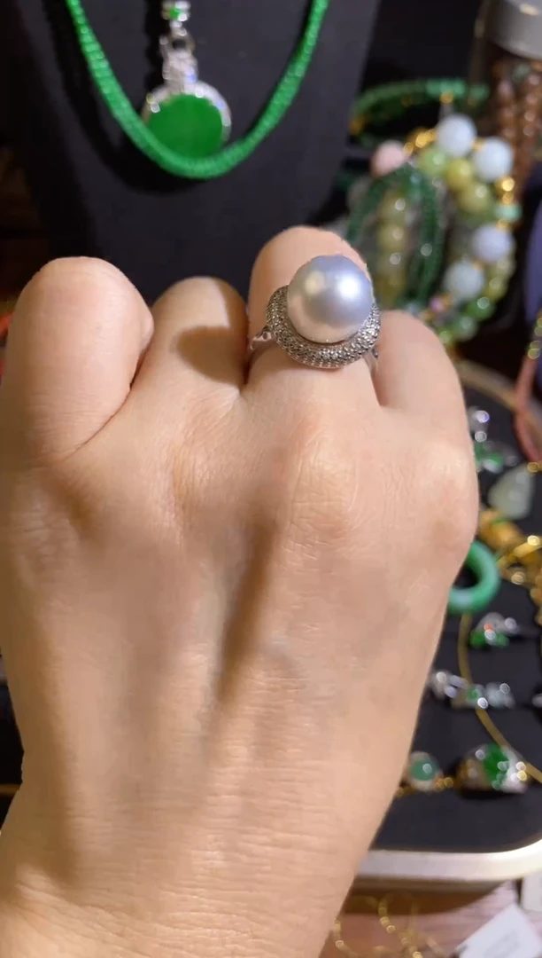 颈饰银S925镶嵌淡水珍珠澳白戒指