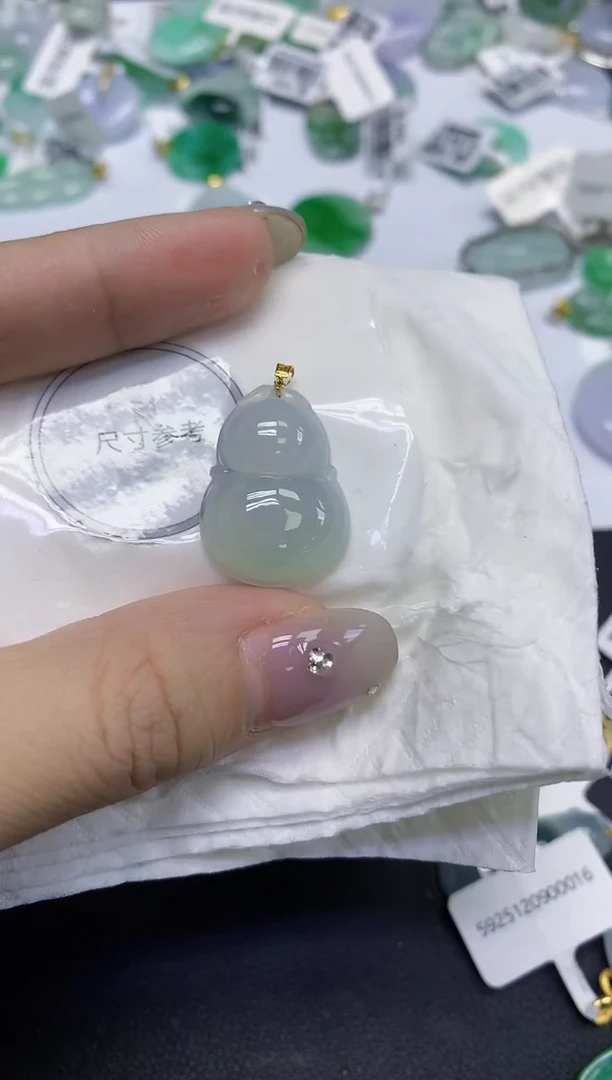 颈饰18K金镶嵌翡翠天然缅甸翡翠A货百元以上9元证书费自理